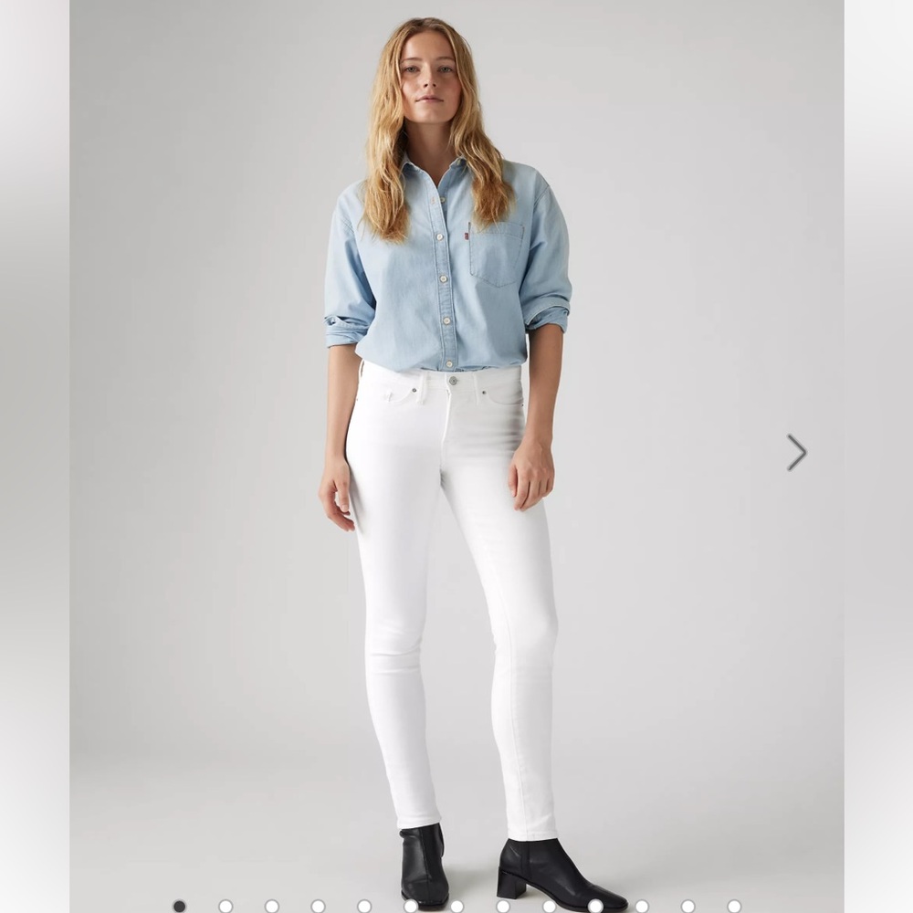 Levi’s 311 Shaping Skinny Jeans. NWT. Retail 60